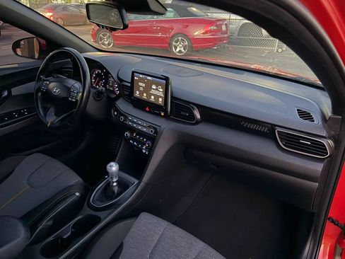 Used 2019 Hyundai Veloster Turbo R-Spec FWD image 29