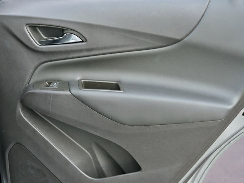 Used 2024 Chevrolet Equinox LT image 10