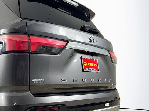 Certified 2025 Toyota Sequoia Limited image 27