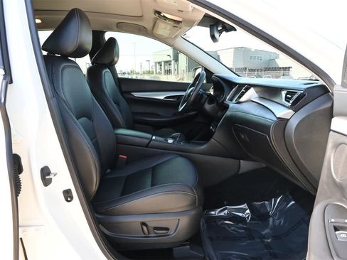 Used 2020 INFINITI QX50 Luxe w/ Navigation Package image 24