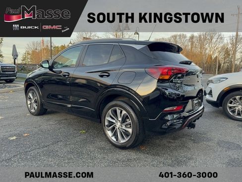 Used 2023 Buick Encore GX Select w/ Sport Touring Package image 5