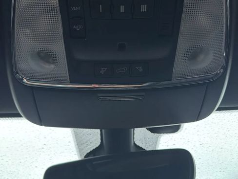 Used 2017 Dodge Durango R/T w/ Blacktop Package RWD image 38