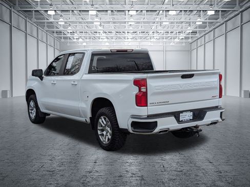 Used 2022 Chevrolet Silverado 1500 RST w/ Z71 Off-Road Package AWD/4WD image 3
