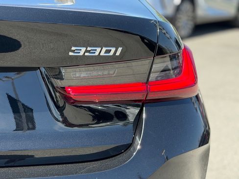 Used 2023 BMW 330i Sedan w/ Driving Assistance Package RWD image 13
