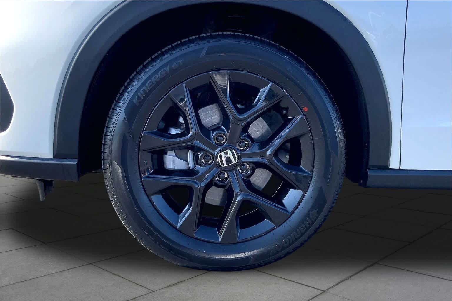 Used 2023 Honda HR-V Sport image 10