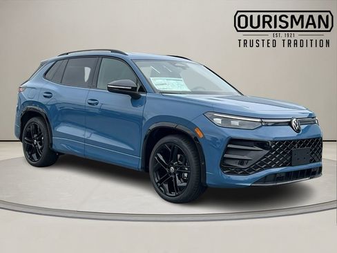 New 2026 Volkswagen Tiguan SE R-Line FWD image 1