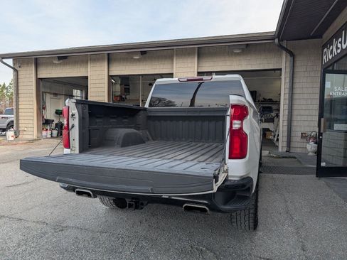 Used 2020 Chevrolet Silverado 1500 Custom Trail Boss w/ Infotainment Package image 22