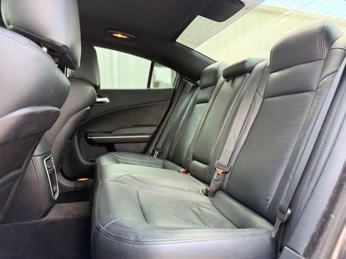 Used 2017 Dodge Charger SXT w/ Rallye Group RWD image 21