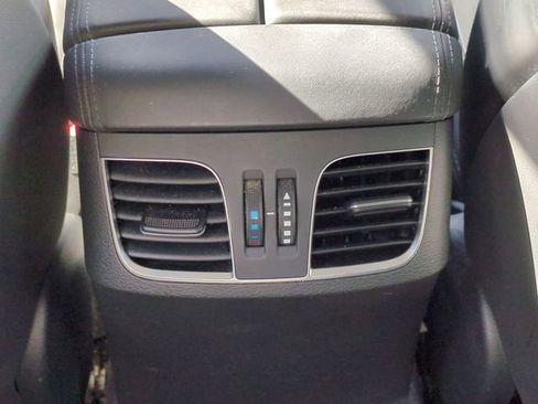 Used 2015 Hyundai Genesis 3.8 image 24