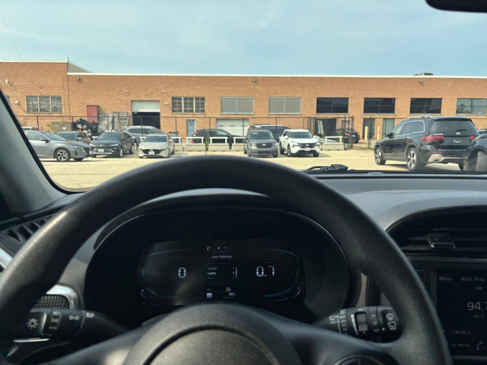 Used 2025 Kia Soul LX w/ LX Technology Package FWD image 31