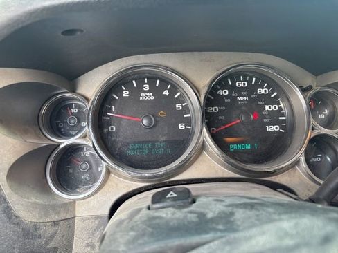 Used 2007 Chevrolet Silverado 2500 LT w/ 1LT Convenience Package RWD image 8