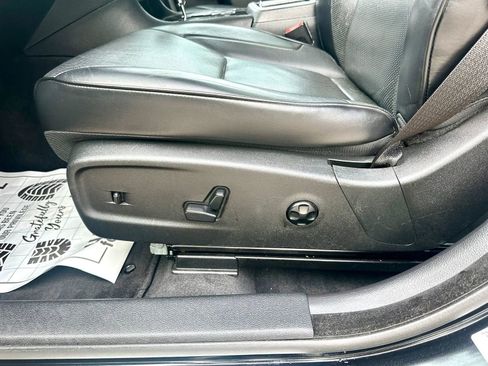 Used 2013 Chrysler 300 C w/ Harman Kardon Audio Group RWD image 11