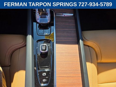 Certified 2025 Volvo XC60 T8 Ultra w/ Protection Package Premier image 26