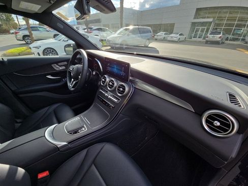 Used 2020 Mercedes-Benz GLC 300 4MATIC image 20