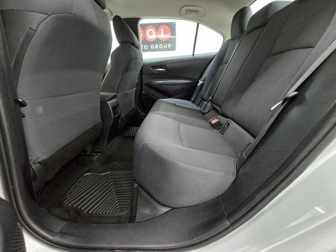Used 2020 Toyota Corolla LE FWD image 15