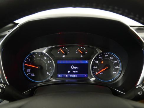 Used 2020 Chevrolet Equinox Premier image 21