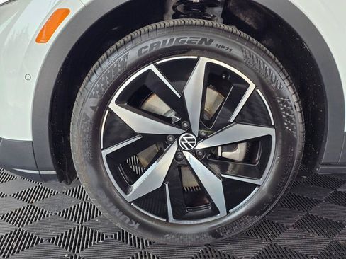 Used 2023 Volkswagen ID.4 Pro S AWD/4WD image 10