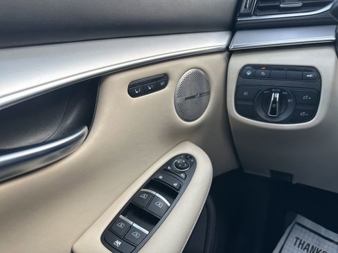 Used 2022 INFINITI QX50 Essential image 17