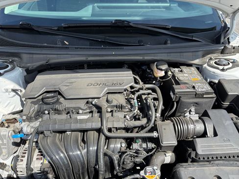 Used 2025 Kia K4 LXS image 31