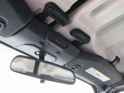 Used 2023 Jeep Gladiator Sport image 35