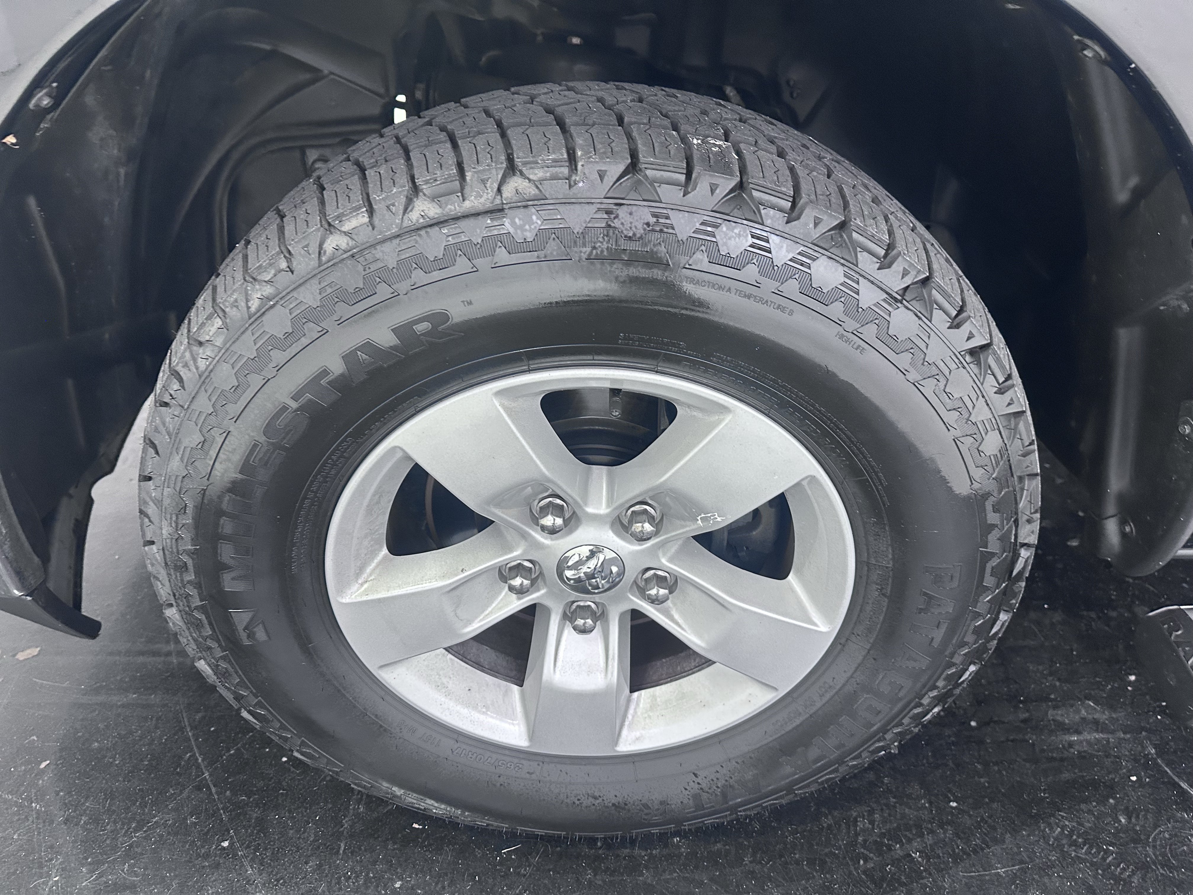 Used 2019 RAM 1500 Classic SLT w/ Luxury Group AWD/4WD image 21