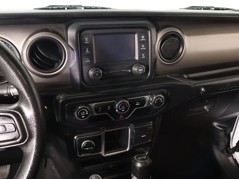 Used 2021 Jeep Wrangler Unlimited Sport AWD/4WD image 5