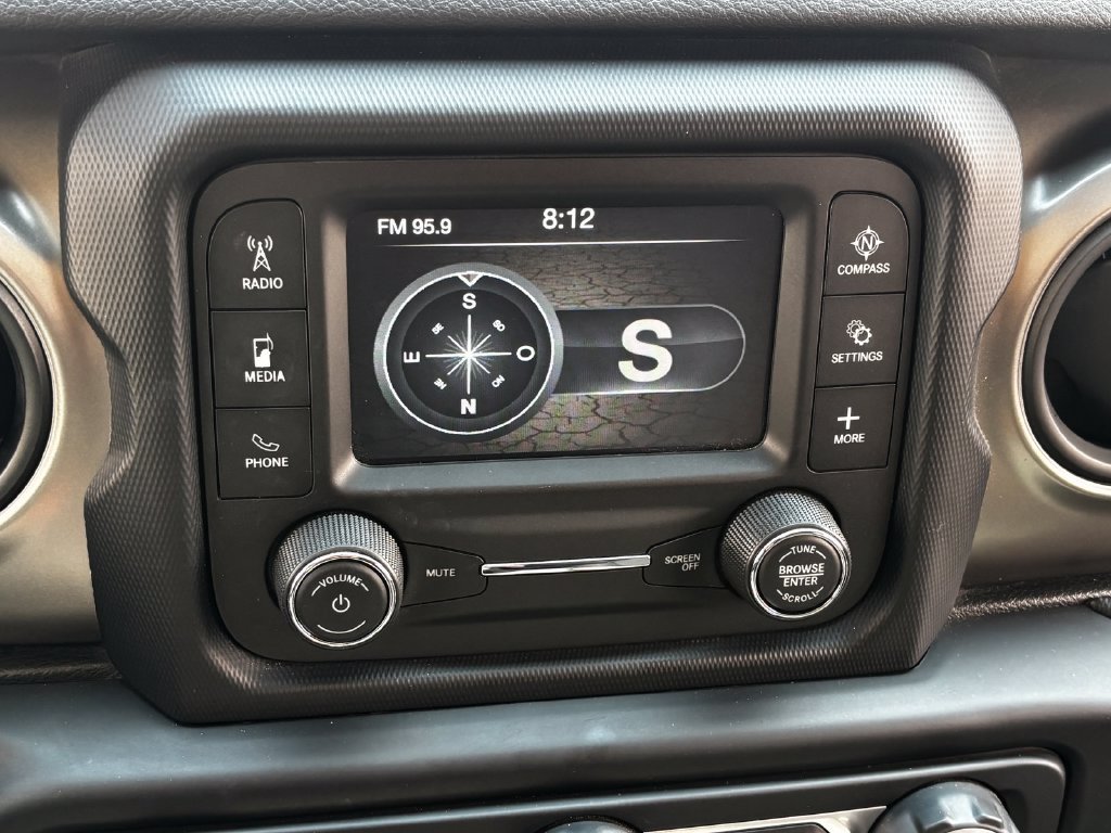 Used 2018 Jeep Wrangler Unlimited Sport AWD/4WD image 26