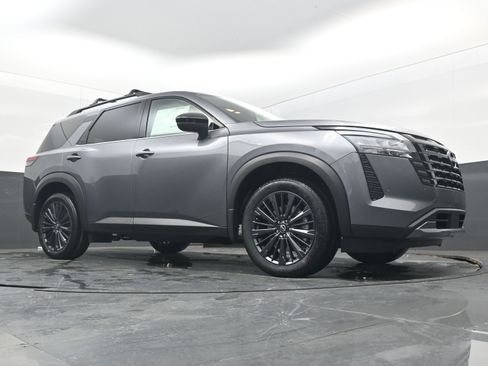 New 2026 Nissan Pathfinder SL w/ SL Premium Package FWD image 24