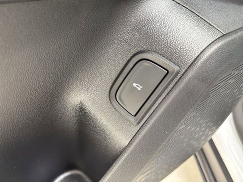 New 2026 GMC Terrain Elevation w/ Elevation Premium Package image 19