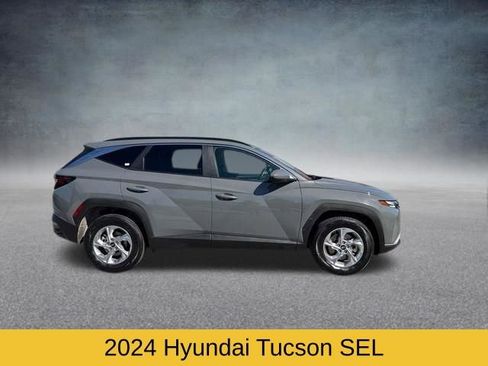 Used 2024 Hyundai Tucson SEL AWD/4WD image 3