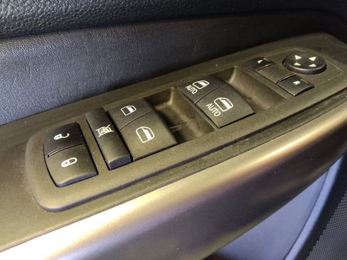 Used 2022 Jeep Cherokee Latitude Lux AWD/4WD image 27
