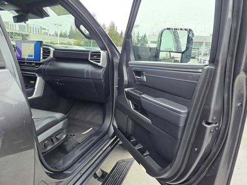 Used 2023 Toyota Tundra Platinum image 10