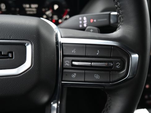 Used 2025 GMC Yukon Denali image 20