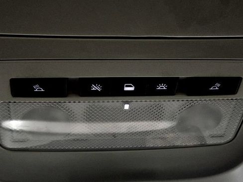 Used 2020 Chevrolet Colorado LT RWD image 24