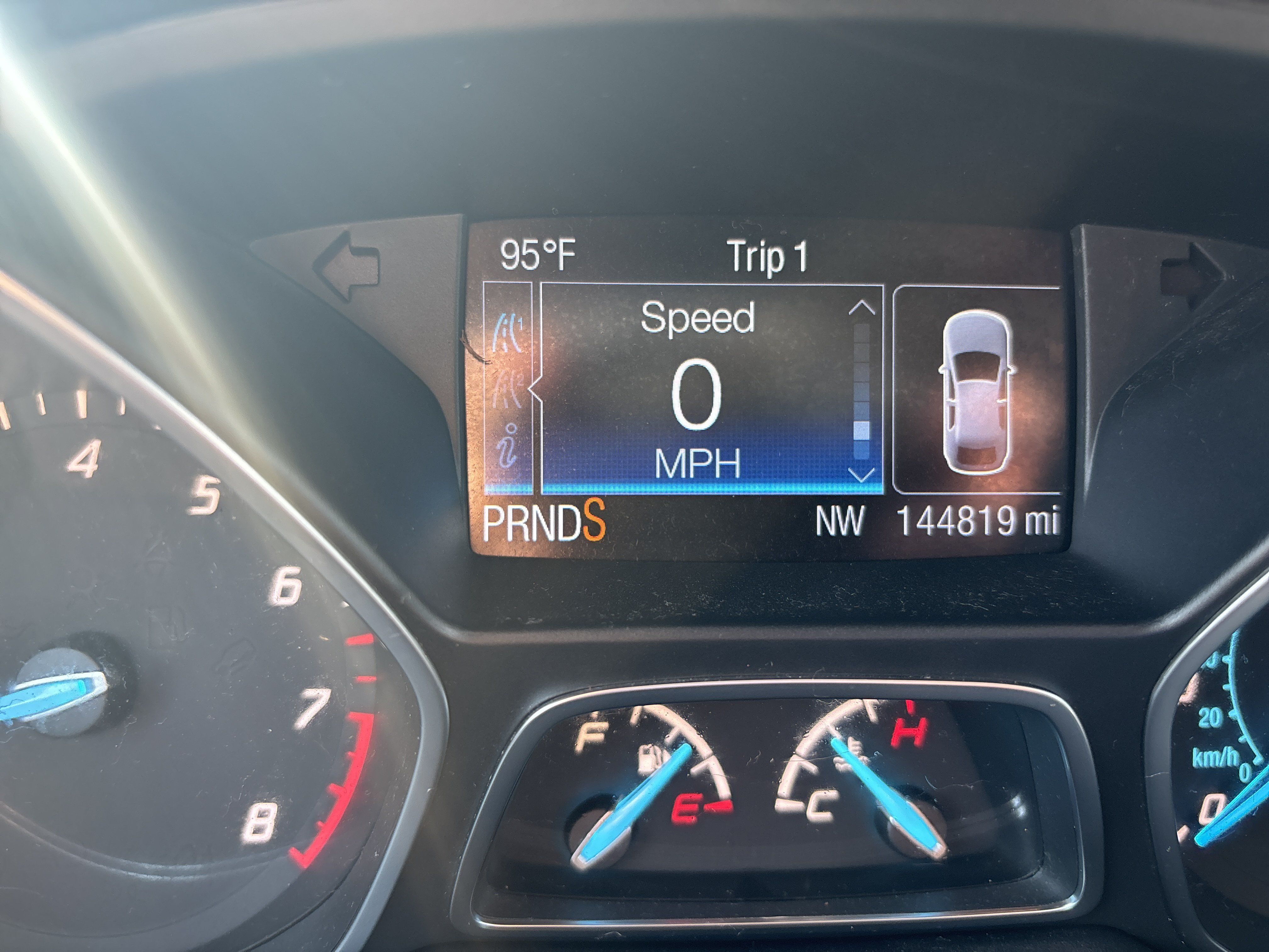 Used 2015 Ford Escape SE w/ Equipment Group 201A AWD/4WD image 17