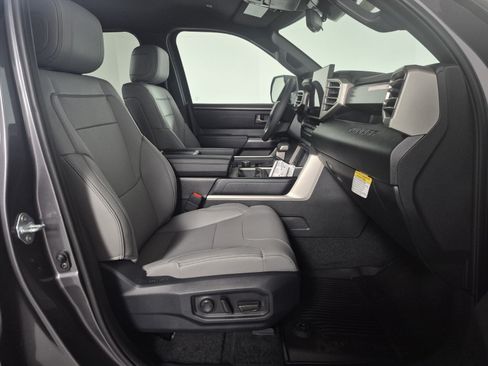 New 2026 Toyota Tundra SR5 AWD/4WD image 34