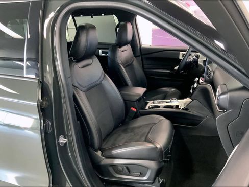 Used 2022 Ford Explorer ST w/ Equipment Group 401A image 12