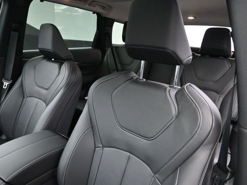 Used 2025 INFINITI QX60 Luxe w/ Vision Package image 15