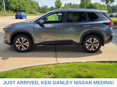 Certified 2023 Nissan Rogue SV w/ SV Premium B Package AWD/4WD image 6