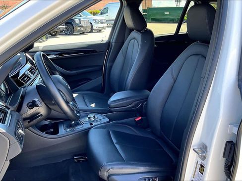 Used 2020 BMW X1 sDrive28i image 8