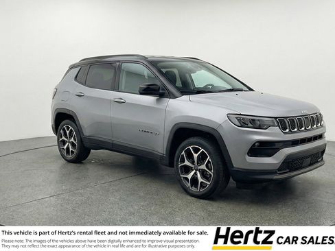 Used 2025 Jeep Compass Limited image 1