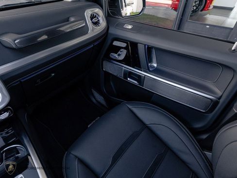 Used 2025 Mercedes-Benz G 63 AMG 4MATIC image 11