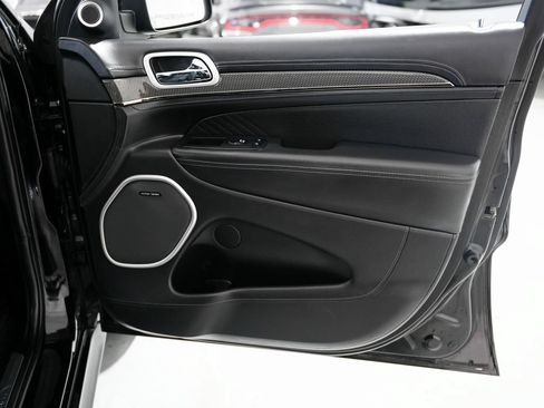 Used 2018 Jeep Grand Cherokee Trackhawk AWD/4WD image 34