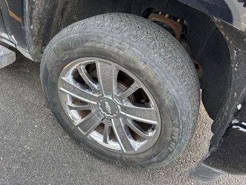 Used 2014 Chevrolet Silverado 1500 High Country w/ High Country Premium Package image 5