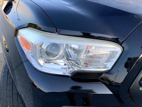 Used 2017 Toyota Tacoma SR RWD image 24