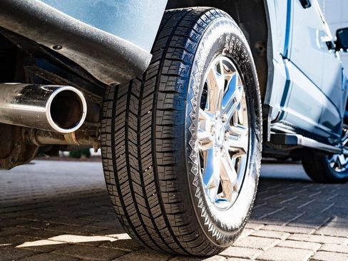 Used 2023 Ford F150 Lariat image 39