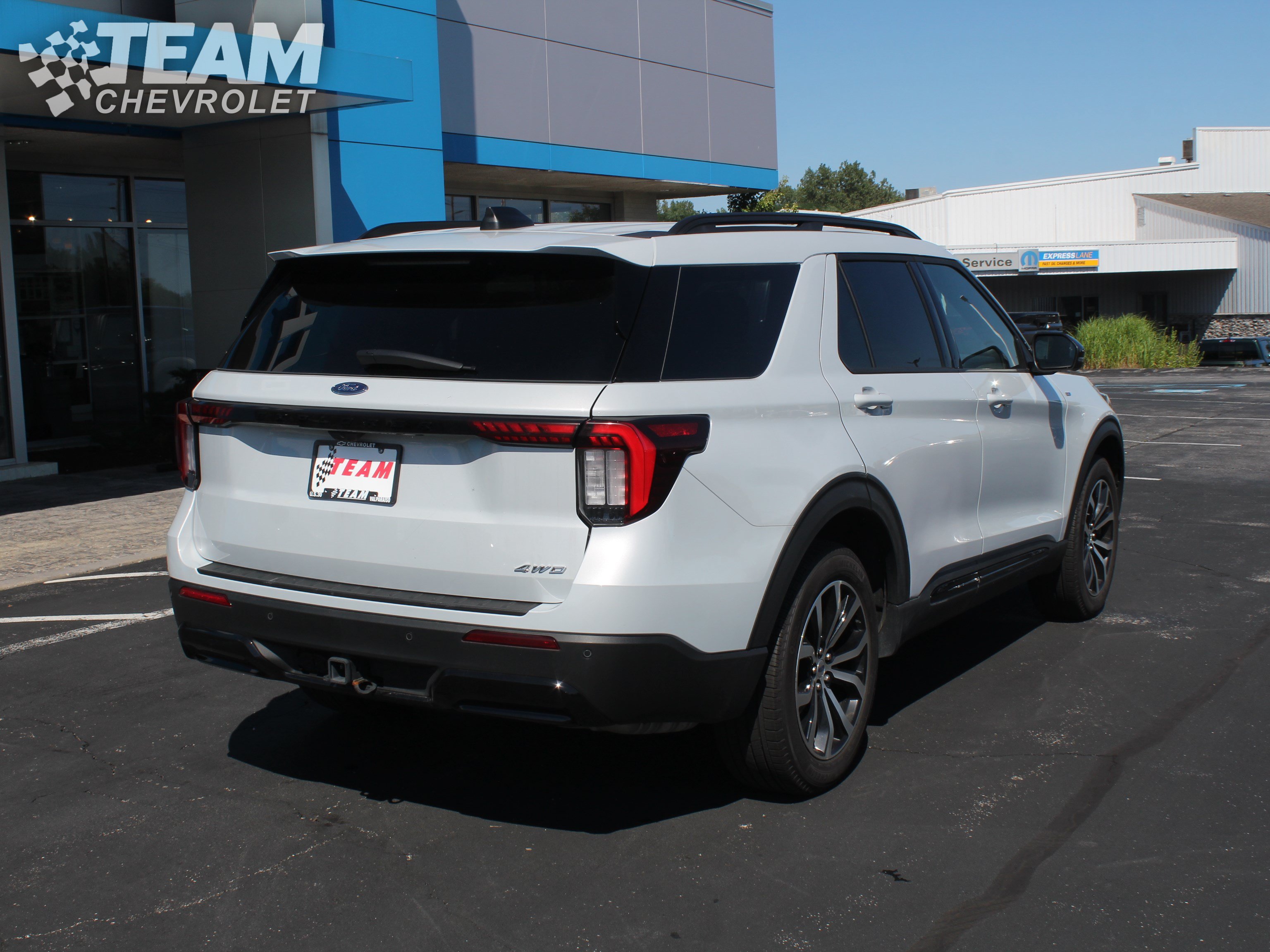 Used 2026 Ford Explorer ST-Line AWD/4WD image 4