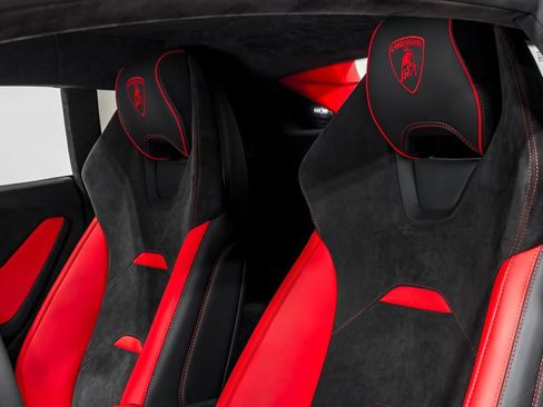 Used 2023 Lamborghini Huracan Tecnica RWD image 19