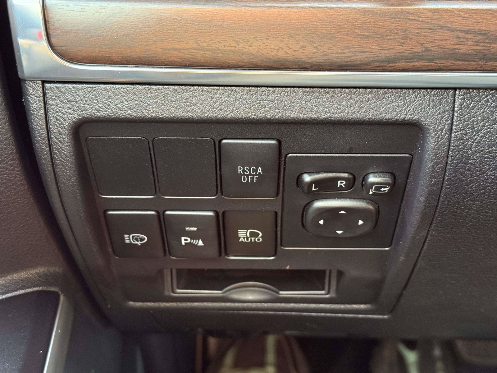 Used 2017 Toyota Land Cruiser AWD/4WD image 25