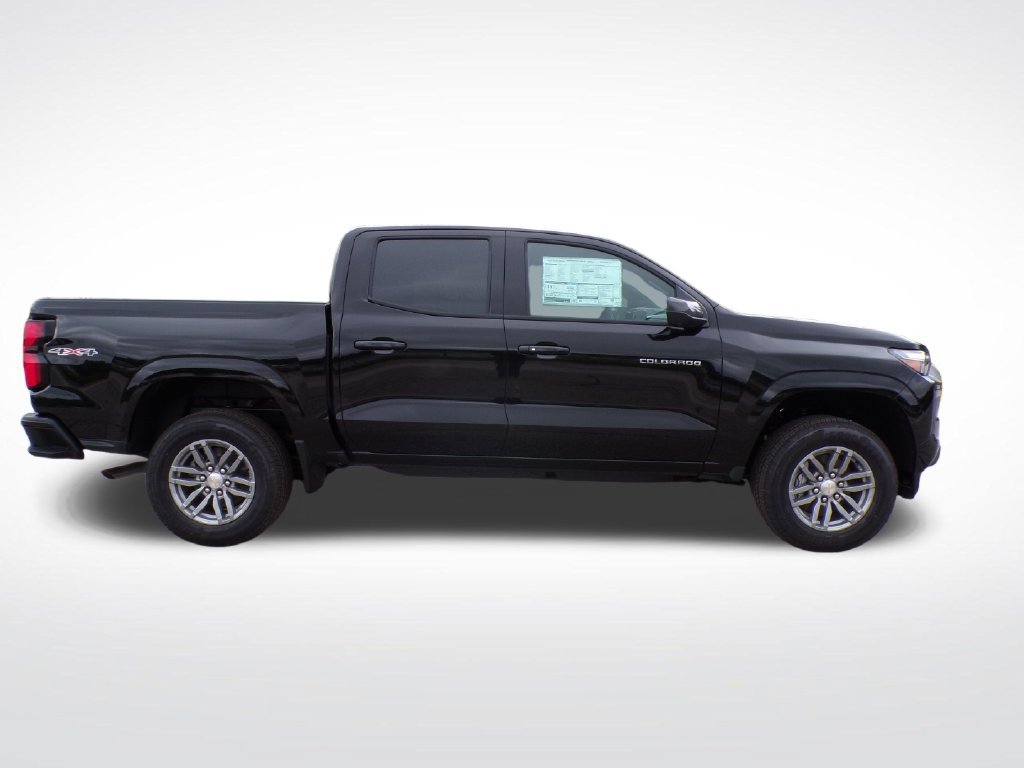 New 2026 Chevrolet Colorado LT w/ LT Convenience Package AWD/4WD image 6